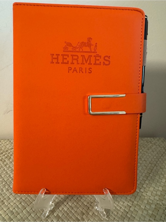 Hermes Accessories - Hermes Notebook w/Pen GWP